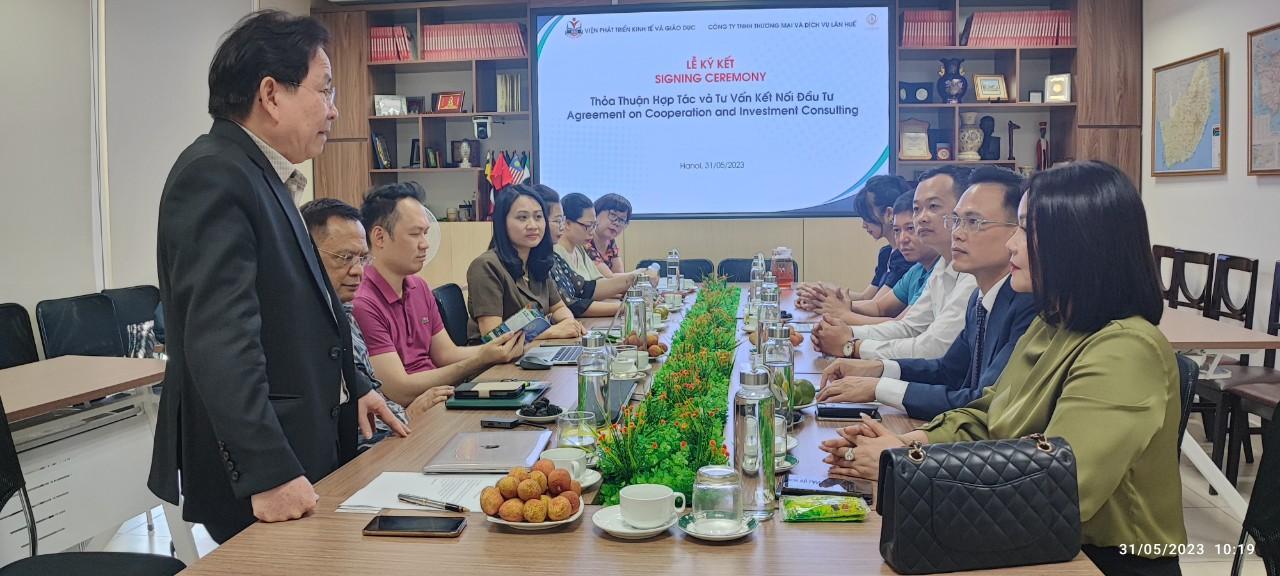 LÂN HUẾ GROUP VÀ VIỆN PHÁT TRIỂN KINH TẾ VÀ GD KÝ THỎA THUẬN HỢP TÁC