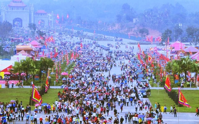 VIỆT TRÌ (PHÚ THỌ)